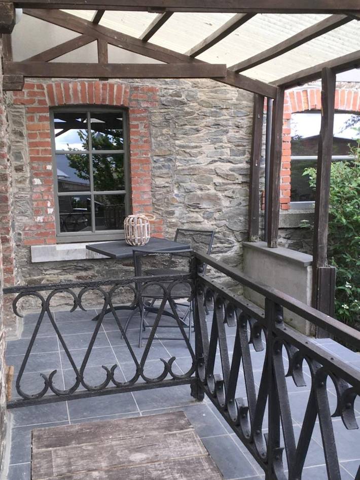 Location de vacances pour 10 personnes, avec terrasse ainsi que vue et jardin à Tenneville - 2