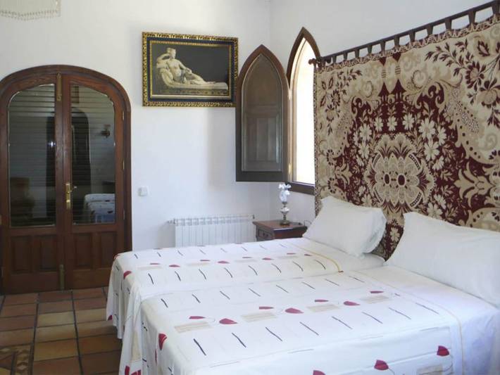 Ferienhaus für 6 Personen, mit Terrasse und Pool sowie Garten, kinderfreundlich auf Ibiza - 4