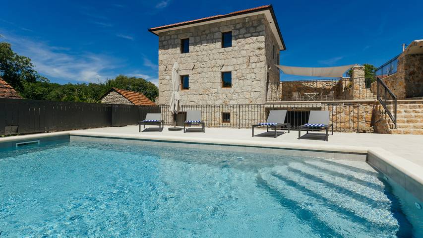 Villa für 6 Personen, mit Garten und Terrasse - 1