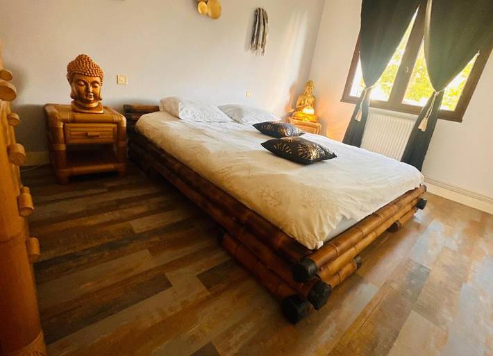 Gîte pour 2 personnes, avec jardin ainsi que piscine et vue à Saint-Médard-en-Jalles - 4