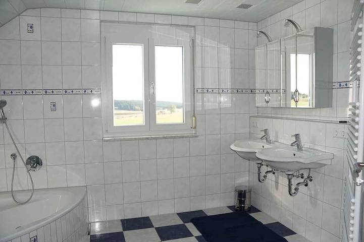 Ferienhaus für 6 Personen, mit Garten und Whirlpool in Naturpark Obere Donau - 4