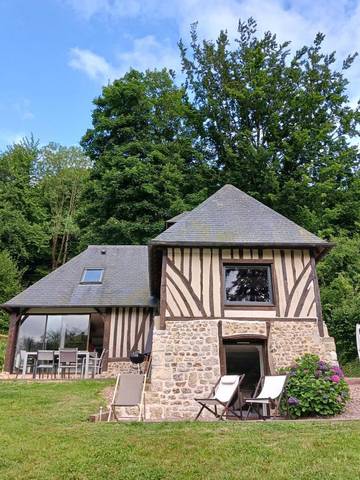 Gîte pour 6 personnes, avec jardin à Genneville