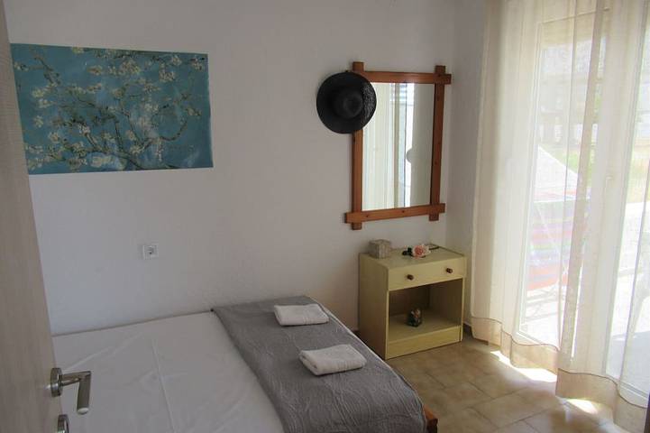 Gîte pour 4 personnes, avec balcon dans Milatos Beach - 2