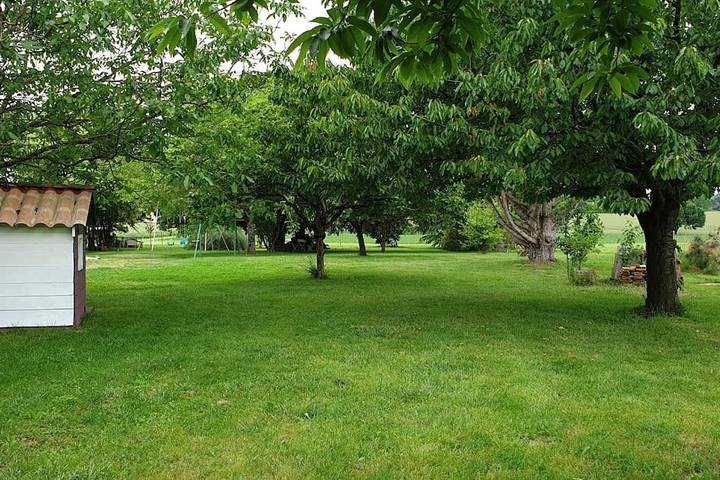 Location de vacances pour 6 personnes, avec jardin ainsi que piscine et vue à Fréjairolles - 2