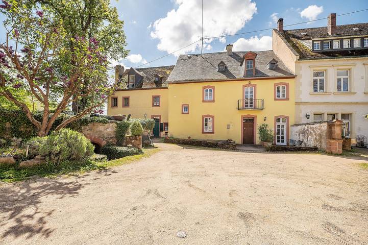 Appartamento intero, Appartamento 'Kristallzimmer - Studio' con terrazza privata, giardino in comune e Wi-Fi in Maring-Noviand, Bernkastel-Kues e dintorni