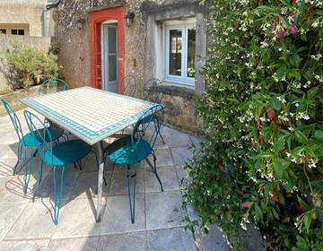 Gîte pour 4 personnes, avec terrasse à Montolieu
