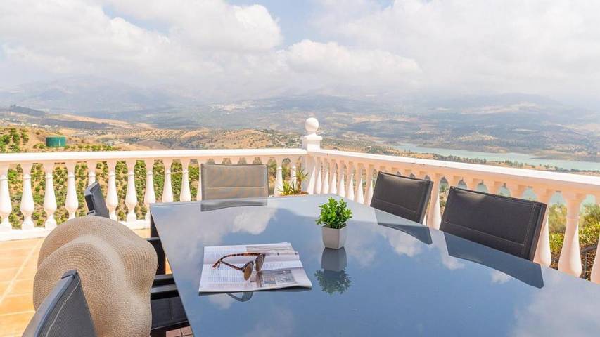 Casa rural para 8 personas, con piscina y terraza en Viñuela - 3