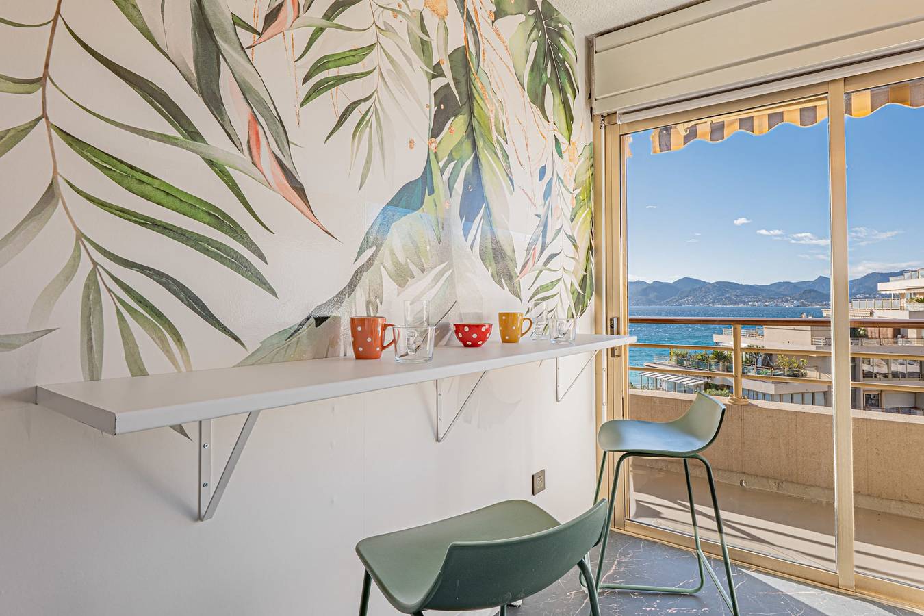 Hel leilighet, Elégant 2 pièces - accès mer direct vue splendide in Cannes La Bocca, Cannes