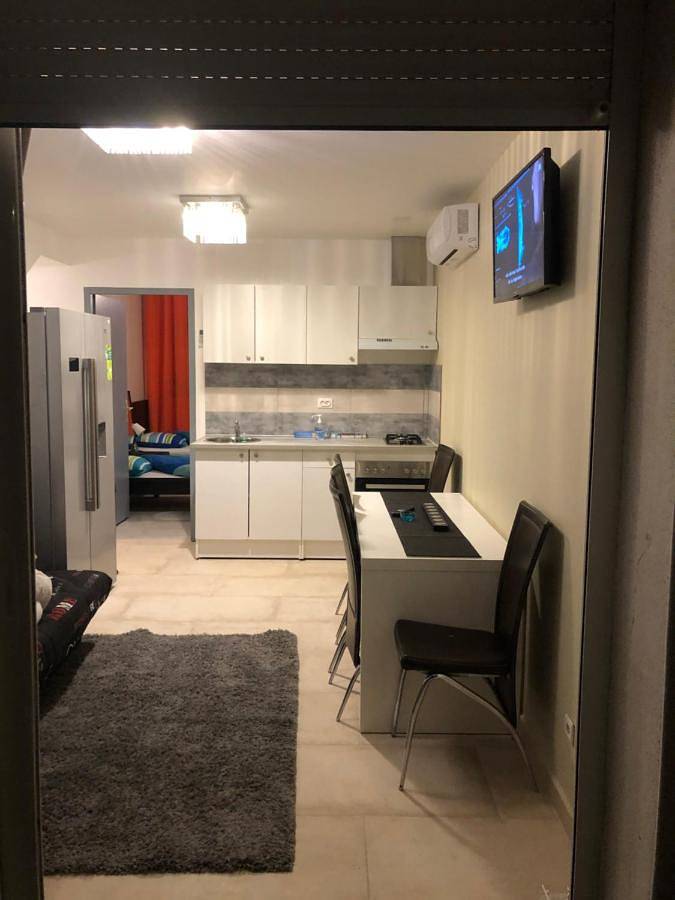 Gîte pour 5 personnes, avec terrasse à Lunel-Viel - 4
