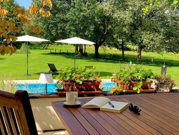 Maison d’hôte pour 2 personnes, avec Terrasse et Jacuzzi ainsi que Jardin et Piscine