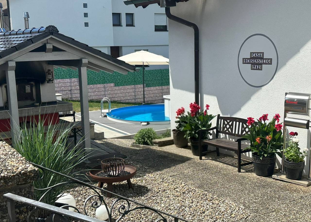 Ganze Wohnung, Ferienwohnung 'Felsenblick' mit Balkon und Wi-Fi in Albstadt, Neckar-Alb