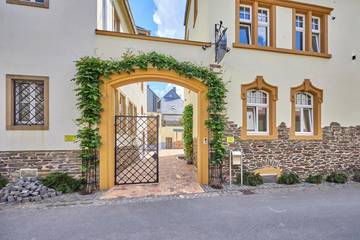 Chambre d’hôte pour 2 personnes, avec terrasse ainsi que vue et jardin à Zeltingen-Rachtig