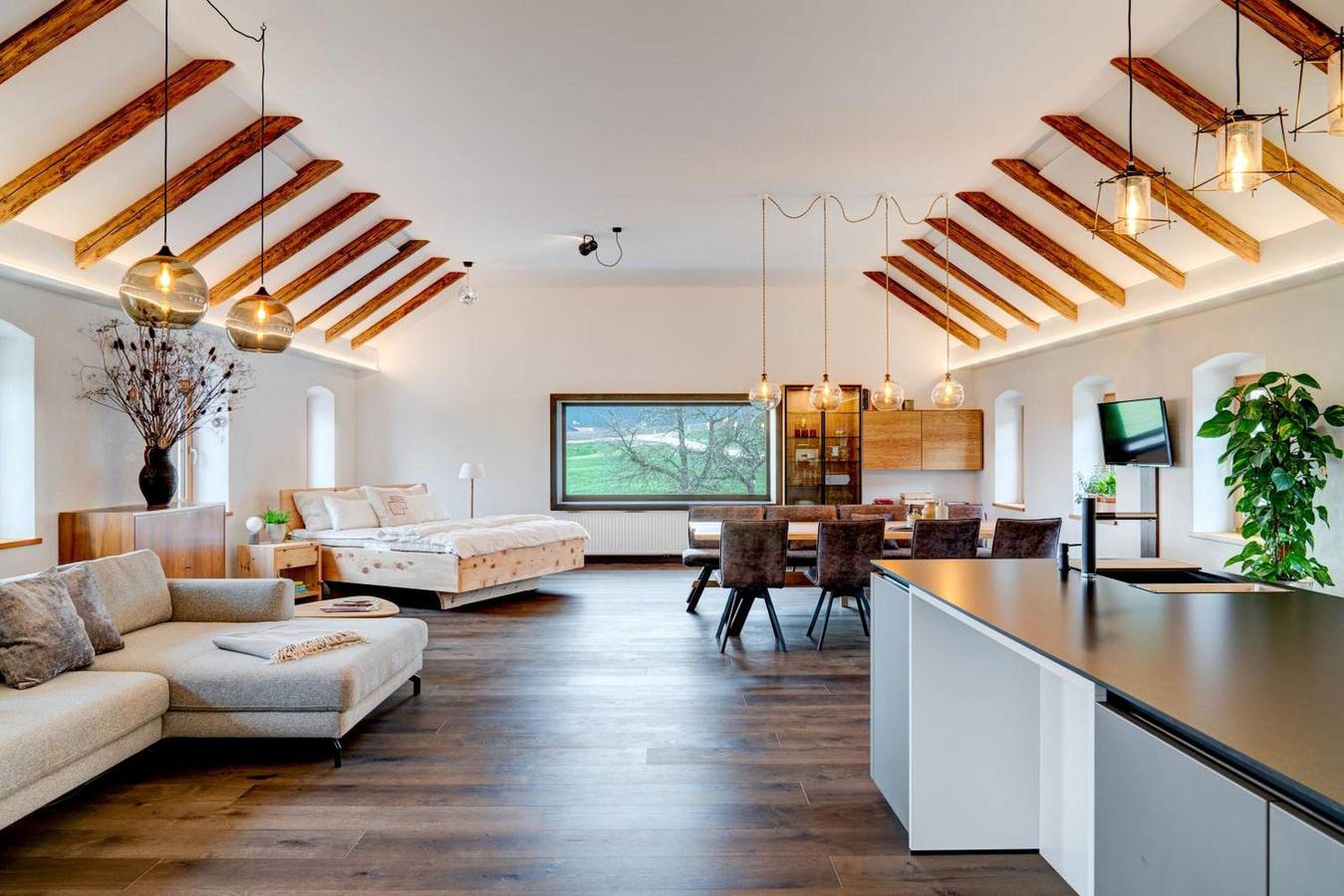 Studio Appartement 'Außergewöhnliches Loft' met uitzicht op de bergen en Wi-Fi, foto 15