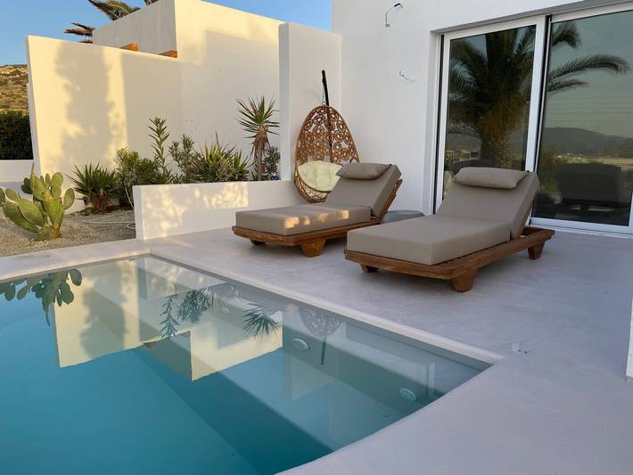 Villa pour 3 personnes, avec terrasse et vue sur l’océan dans Milos - 2