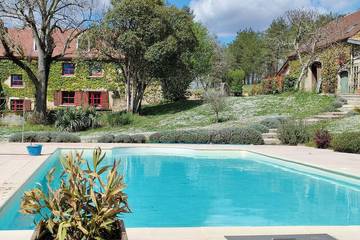 Location de vacances pour 8 personnes, avec jardin à Saint-Chamassy