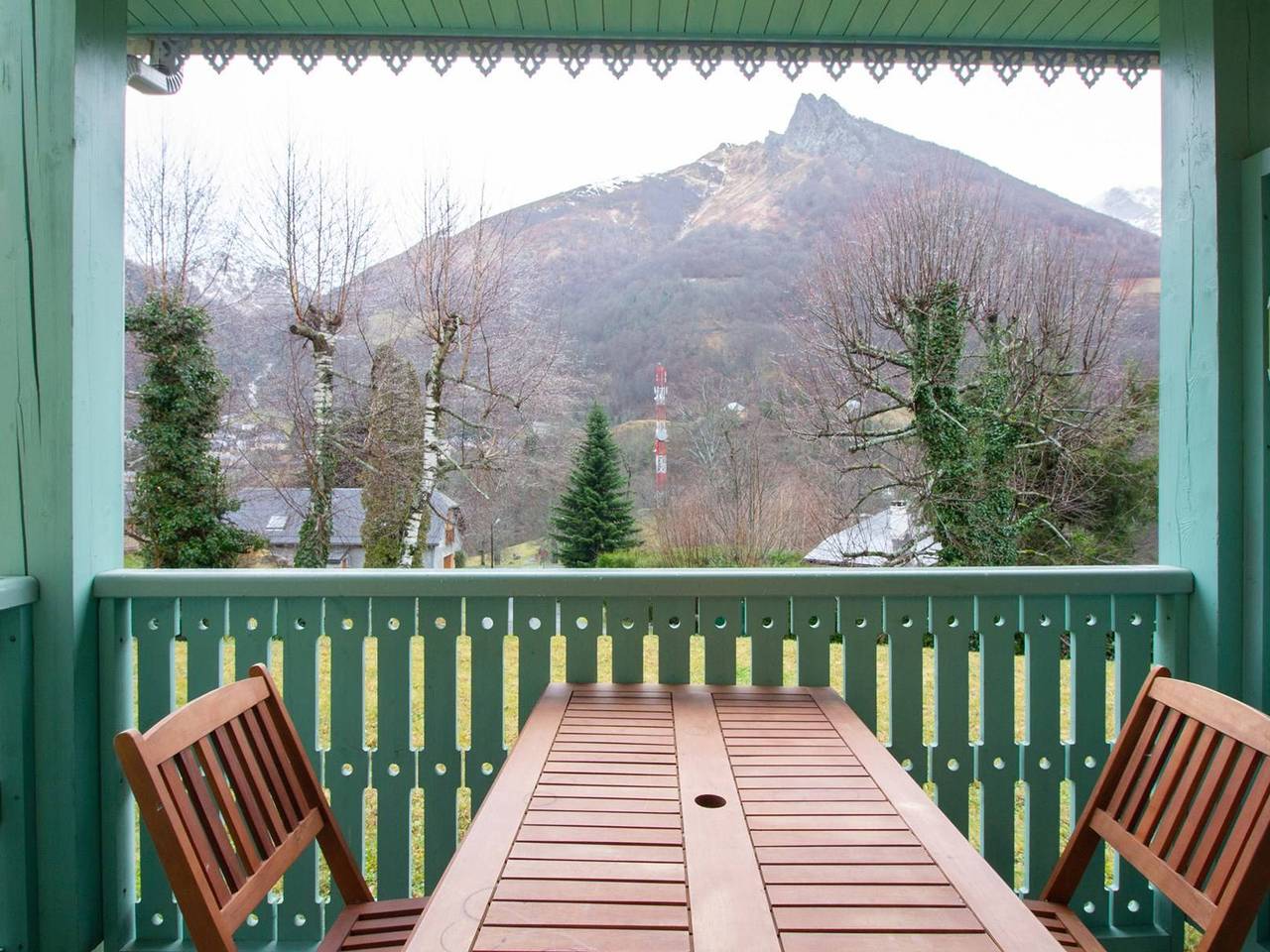 Chalet triplex pour 7 pers. avec terrasse, parking, proche télécabine et commerces in Cauterets, Parc national des Pyrénées