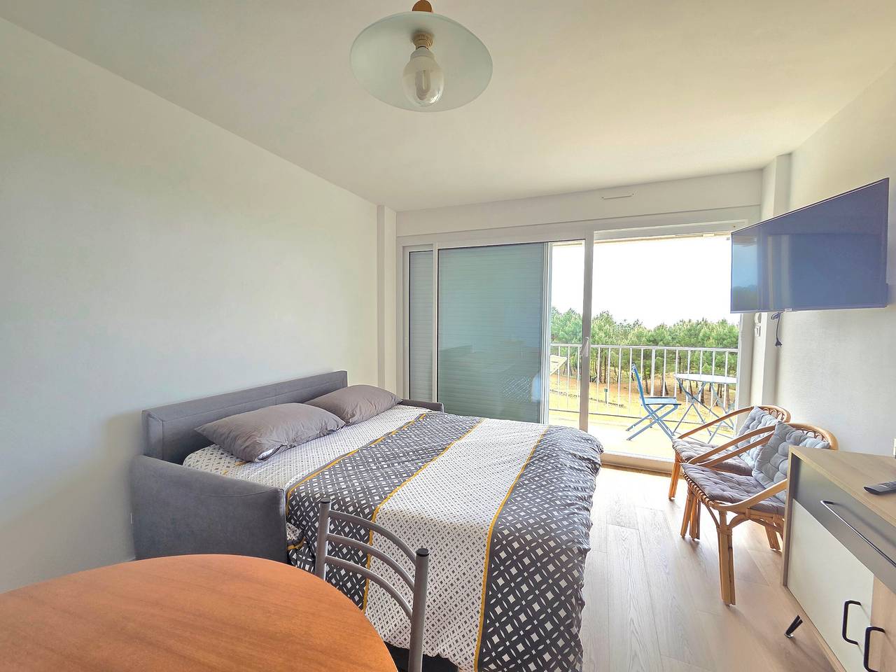 Appartement entier, Appartement rénové pour 4 pers., vue mer, salle de jeux et parking inclus in Saint-Brevin-les-Pins, Côte de Jade