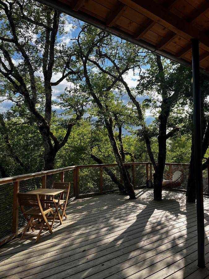 Gîte pour 2 personnes, avec sauna et jardin ainsi que vue et terrasse dans Cénevières - 4