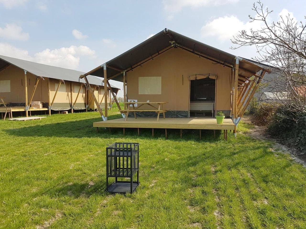 Tent in Beveren (Flandre-Orientale), Alveringem