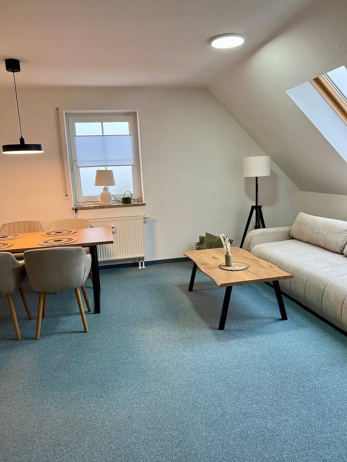 Ganze Wohnung, Komfortable 3-Zimmer-Fewo mit Parkplatz & Wlan in Sonneberg, Frankenwald