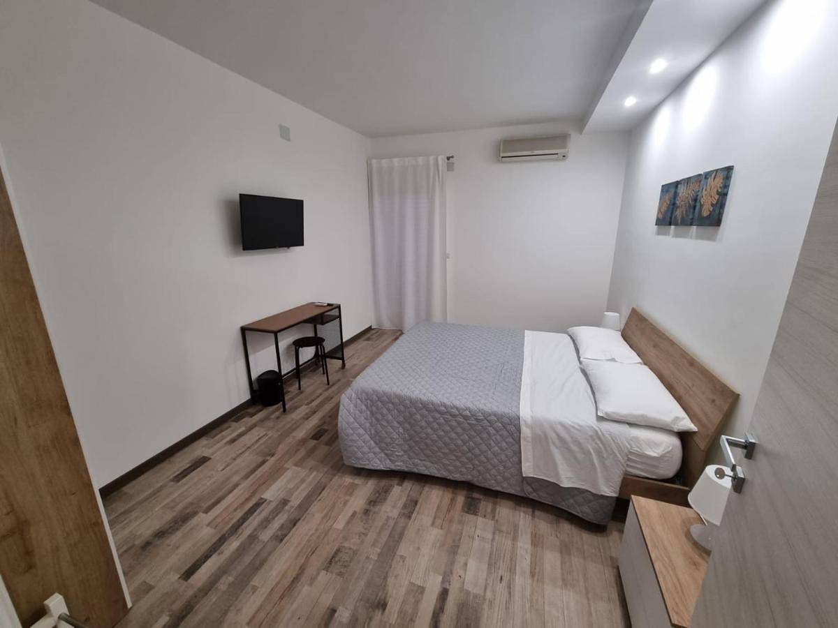 Appartement entier, Civico 1 in Valguarnera Caropepe, Province d'Enna