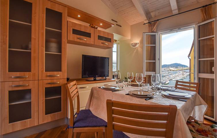 Gîte pour 5 personnes, avec terrasse, animaux acceptés à Imperia - 4