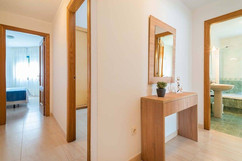 Apartamento entero, Bajo A  2 Dormitorios in Portonovo, Sanxenxo