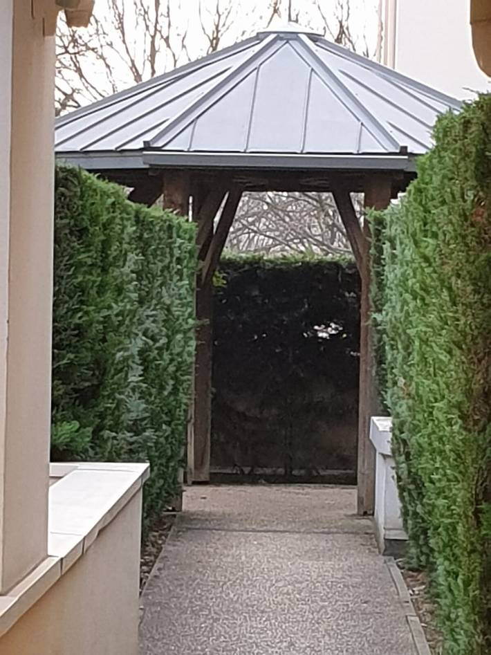 Entire studio, Studio 'Near Rer E' with Balcony in Rosny-sous-Bois, Seine-Saint-Denis