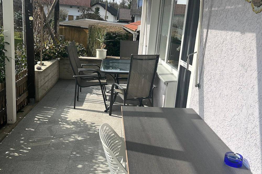 Ganze Wohnung, Ferienwohnung 72 qm für 2-6 Personen mit 2 Schlafzimmern und Terrasse in Riedering, Landkreis Rosenheim