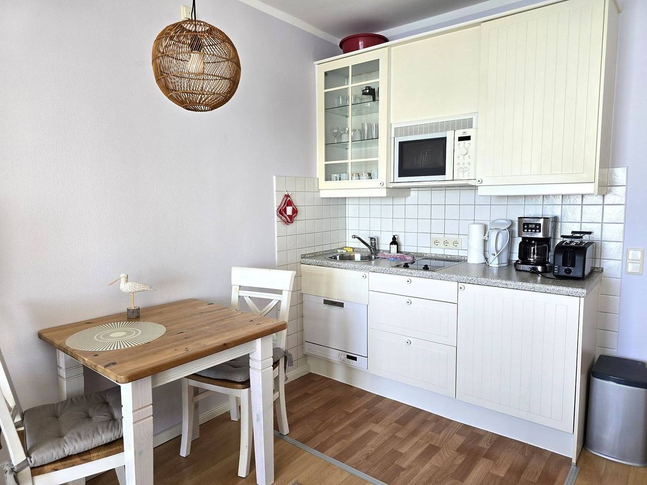 Entire apartment, Fürstennhof, App. 405 - 1. Reihe mit Balkon und Meerblick in Sassnitz, Jasmund National Park