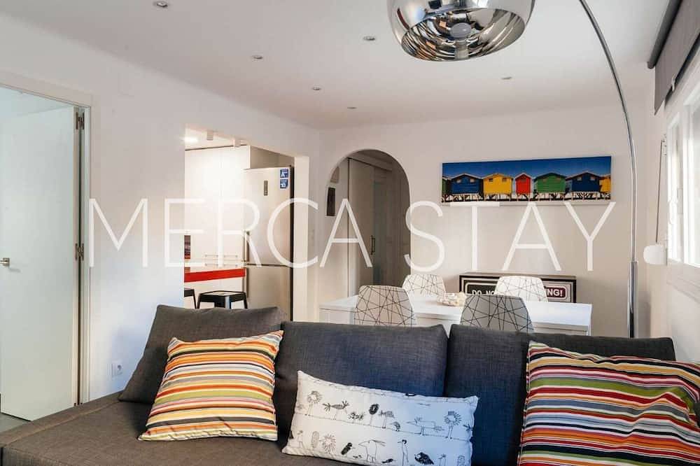 Entire apartment, Cozy Apartment in Sitges in Platja Fonda (Sitges), Sitges