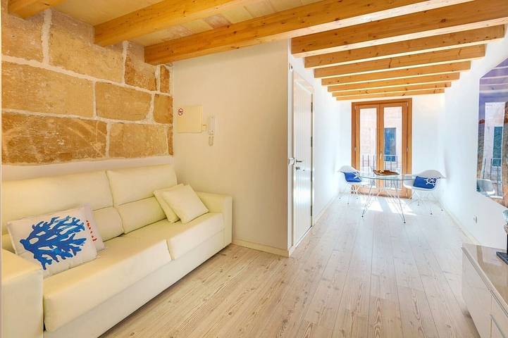 Entire apartment, Urban Suites 2 Palma Standard by PriorityVillas in Palma Old Town, Palma