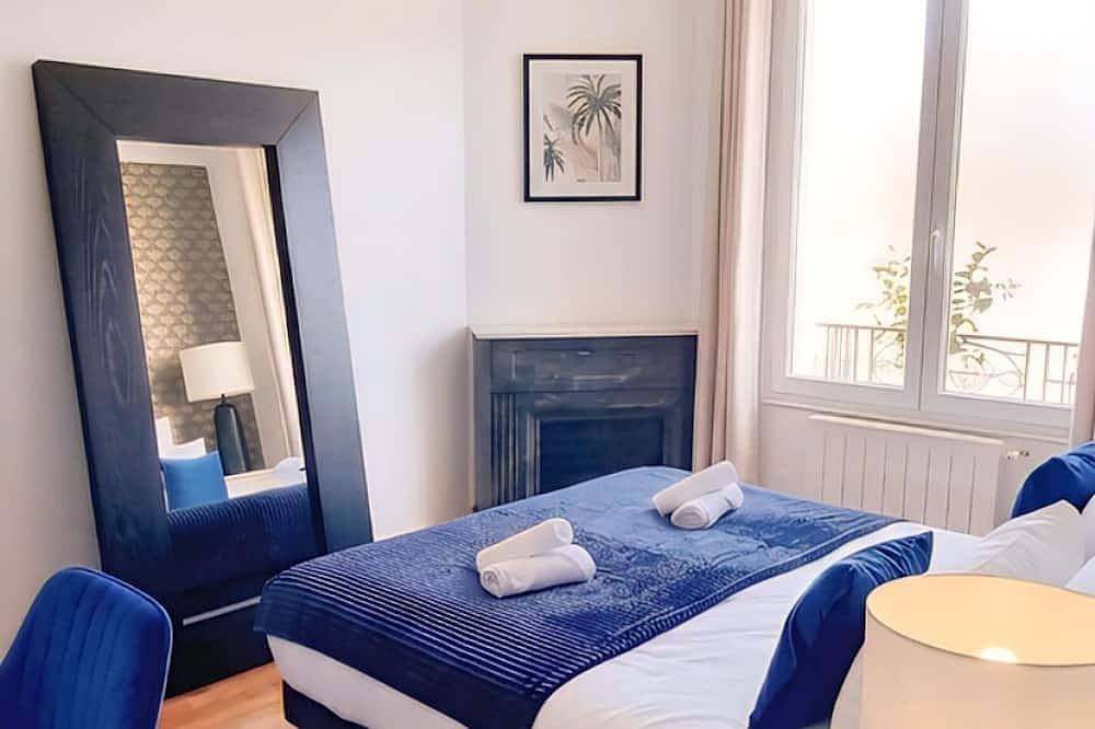 Appartement entier, Grand 2 pièces - Paris & Orly Aéroport à 15 min + Parc de Sceaux à 1 min in Antony, Hauts-de-Seine