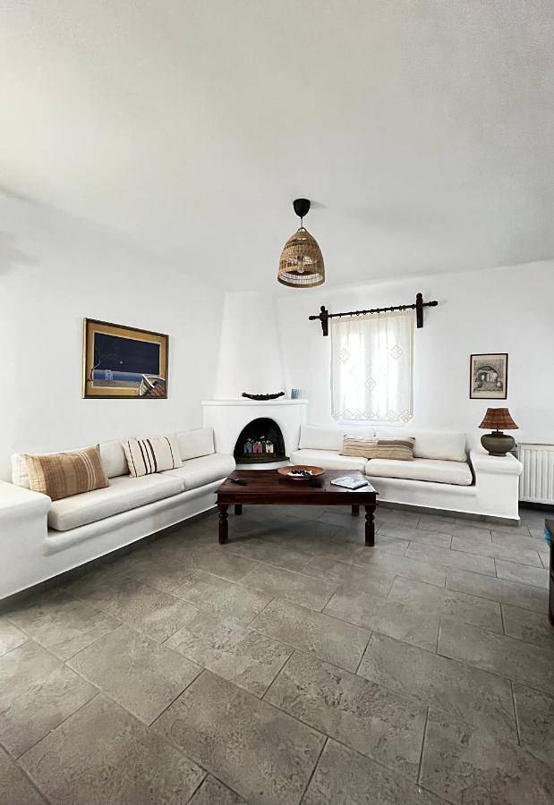 Location de vacances pour 6 personnes, avec terrasse, animaux acceptés dans Kithnos Chora - 2