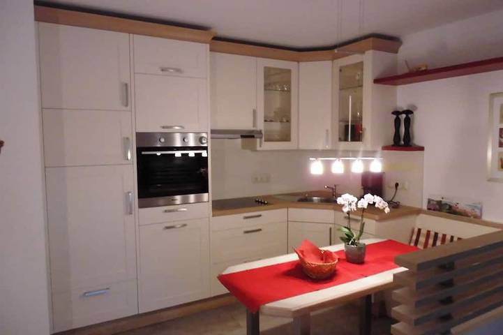 Ferienwohnung für 4 Personen, mit Balkon und Garten in Bad Lippspringe