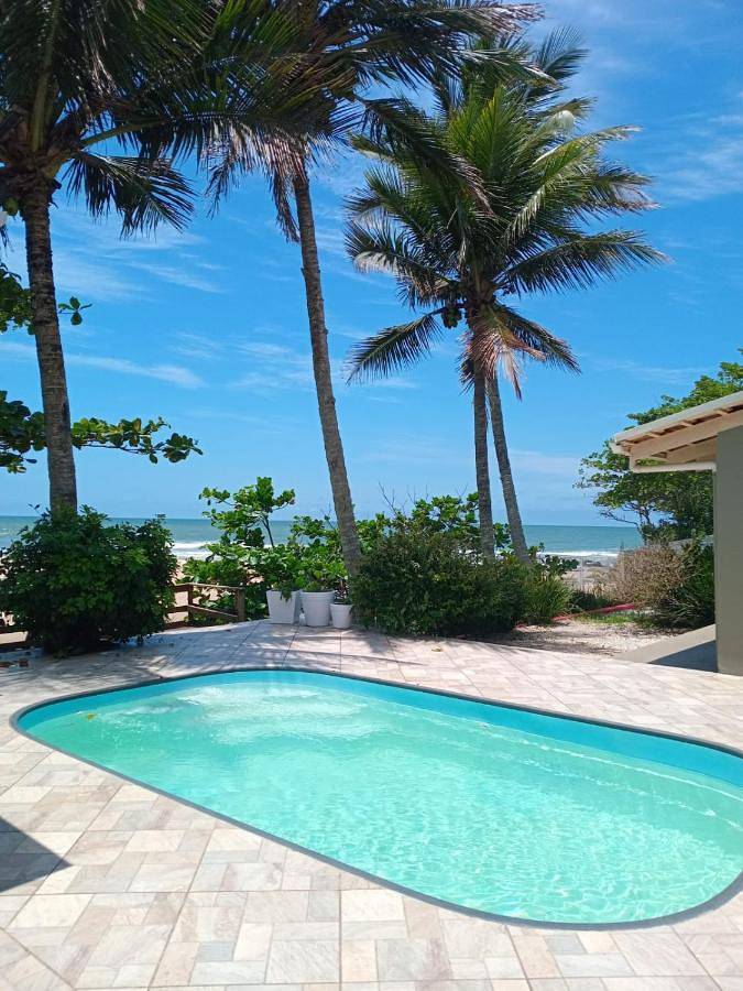 Casas e apartamentos de temporada para 3 pessoas, com balcão e vista e ainda piscina and jardim, com animais de estimação em Praia Brava SC