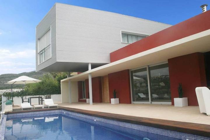 Casa rural para 7 personas, con Balcón y Terraza además de Jardín y Piscina en Oropesa del Mar