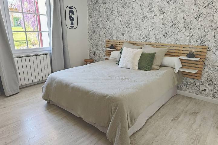 Chambre d’hôte pour 2 personnes, avec Jardin et Piscine
