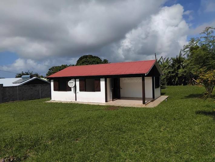 Location de vacances pour 2 personnes, avec terrasse à Sainte-Suzanne