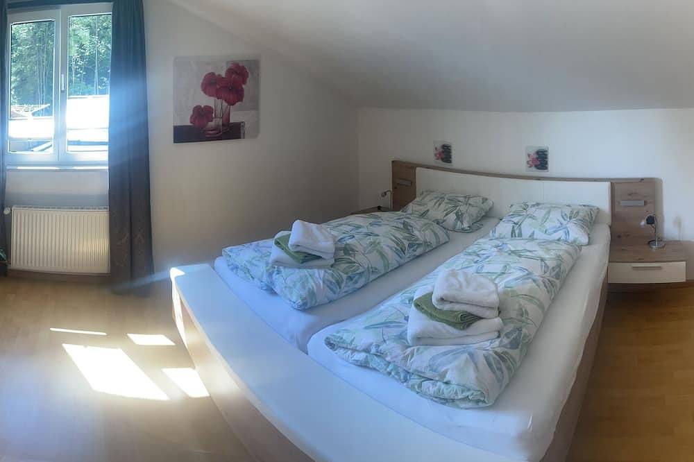 Gemütliches top modernisiertes 4 Sterne Ferienhaus zentral und ruhig am Waldrand in Hinterzarten, Südschwarzwald