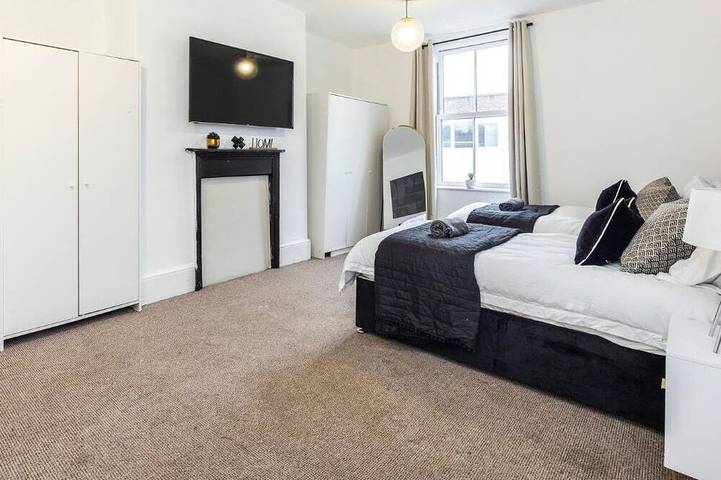 Modern 3Br in High Street - Group stays, familly & Contractors in Chelmsford, Essex