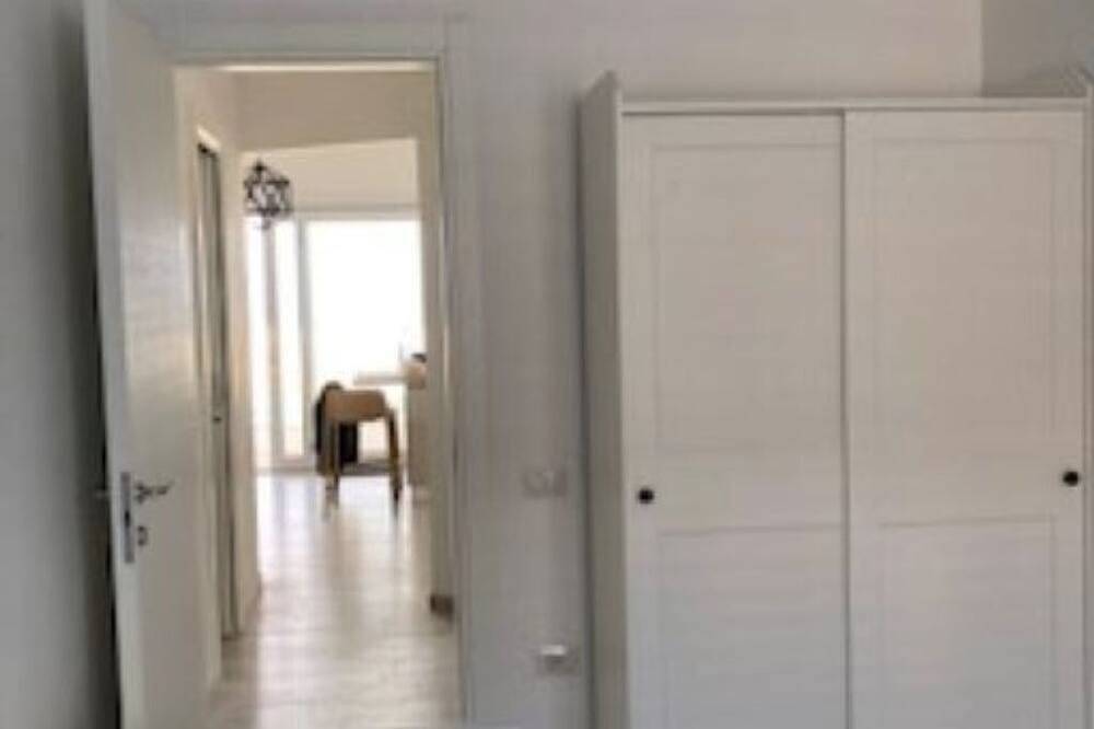 Ganze Wohnung, Villa Tramonto : Wohnung im Erdgeschoss mit direktem Meerblick in La Ciaccia, Valledoria