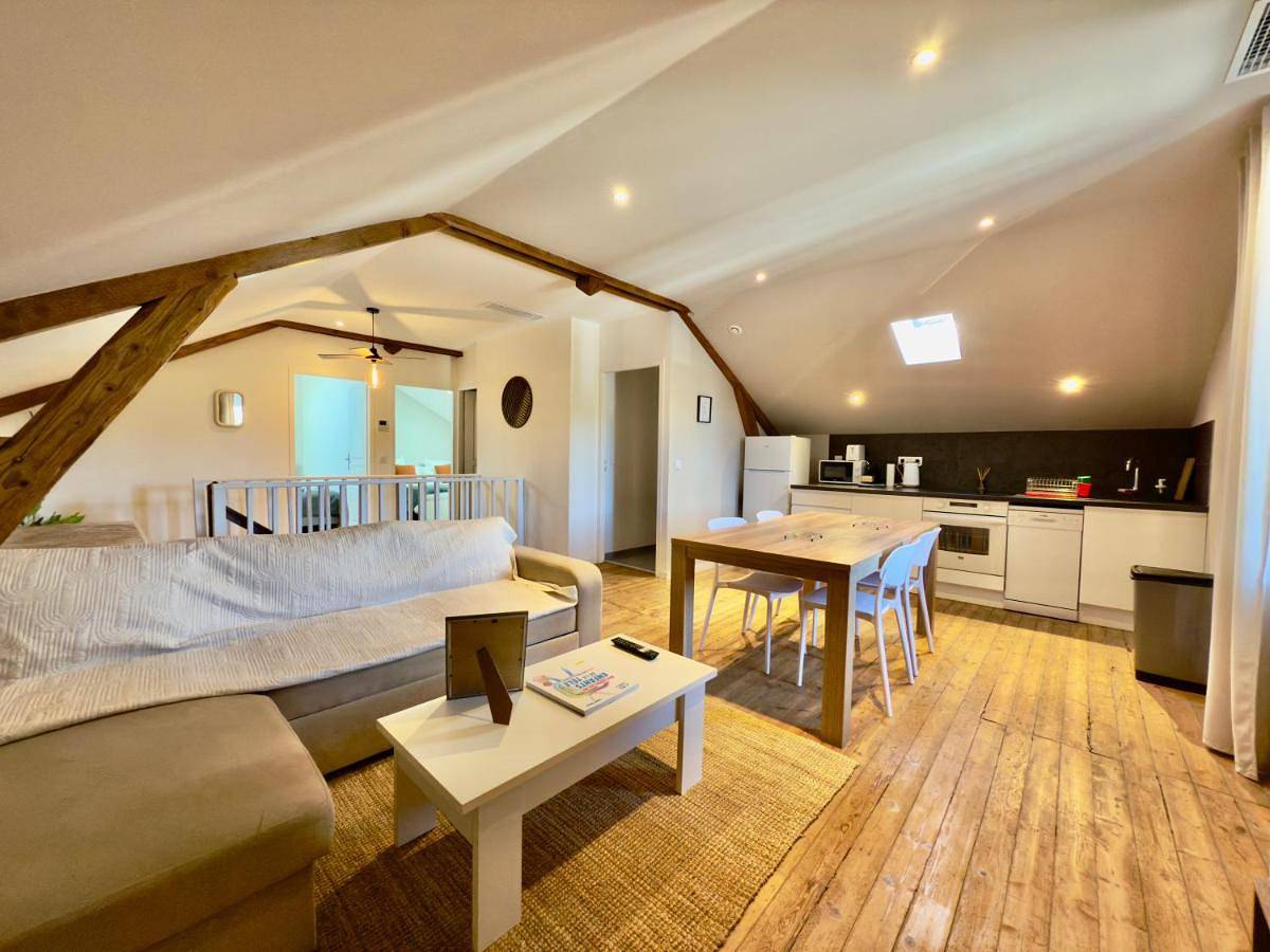 Appartement entier, Two-Bedroom Apartment in Limoges, Région de Limoges