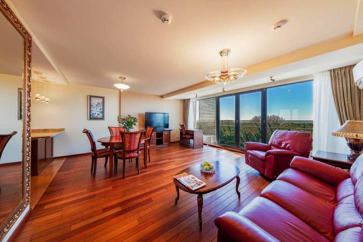 Ferienwohnung für 4 Personen, mit Balkon und Terrasse sowie Ausblick in Litauen