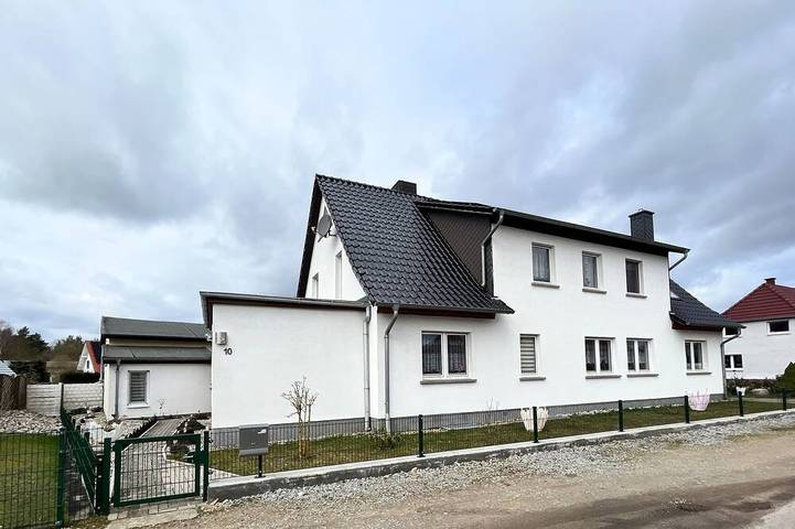 Ferienwohnung für 4 Personen, mit Garten und Terrasse sowie Pool - 1