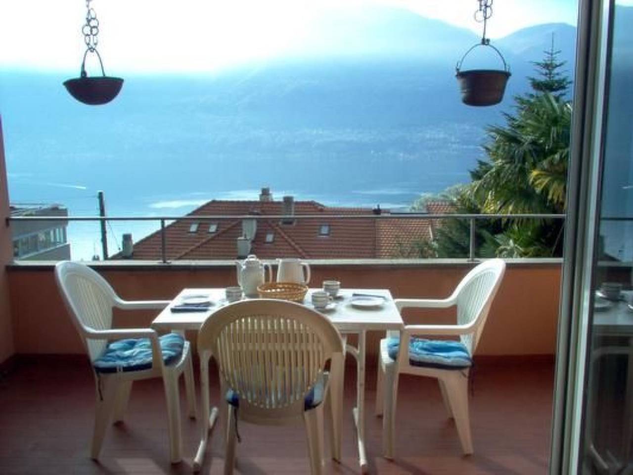 Ganze Wohnung, Casa Reduit Terrazza in Orselina, Tessiner Alpen