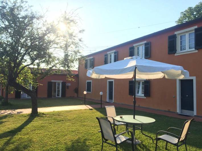 Gîte pour 5 personnes, avec piscine ainsi que jardin et vue à Sarzana - 4