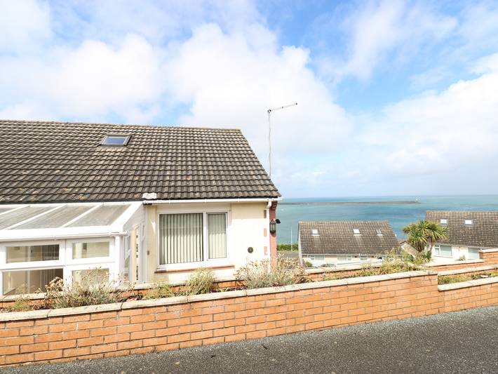 Cottage for 8 people, with garden, with pets in Fishguard