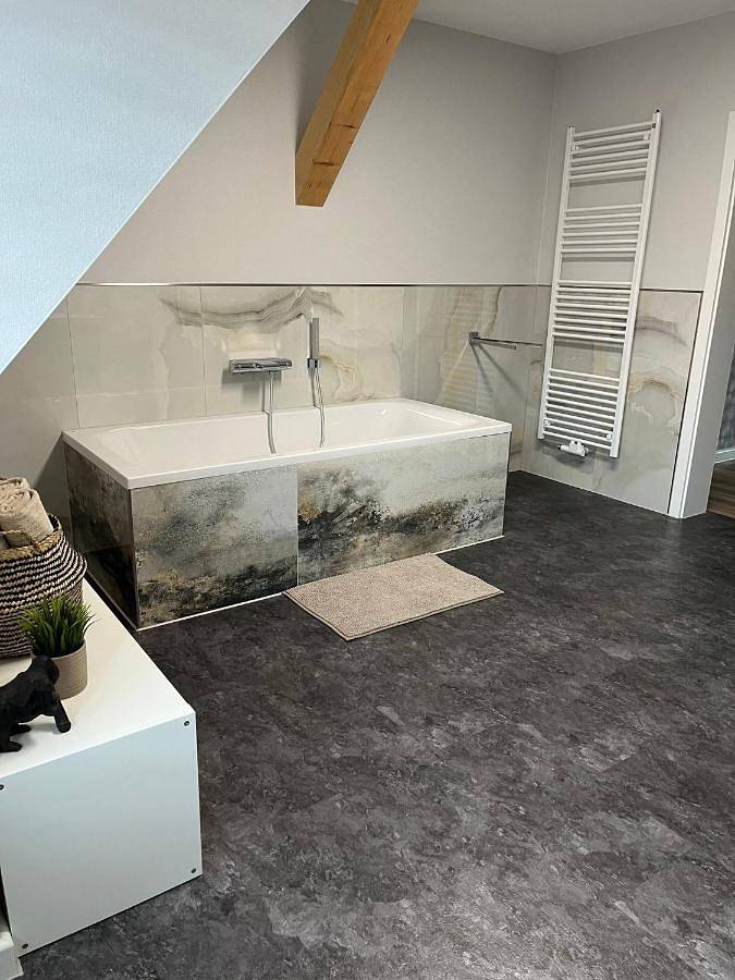 Ferienwohnung für 6 Personen, mit Terrasse und Garten sowie Seeblick und Ausblick in Dargun - 4