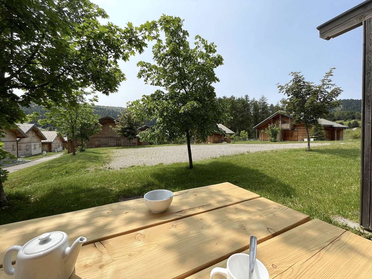 Chalet lumineux 3 pièces, 4 pers, proche remontées et pistes, balcon, parking, wifi gratuit in Saint-Étienne-en-Dévoluy, Le Dévoluy